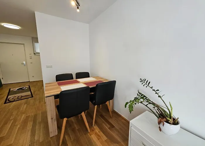 Stylish In + 1 Parking Spot Apartman Innsbruck