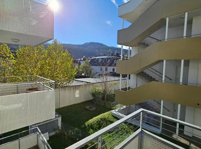 Stylish In + 1 Parking Spot