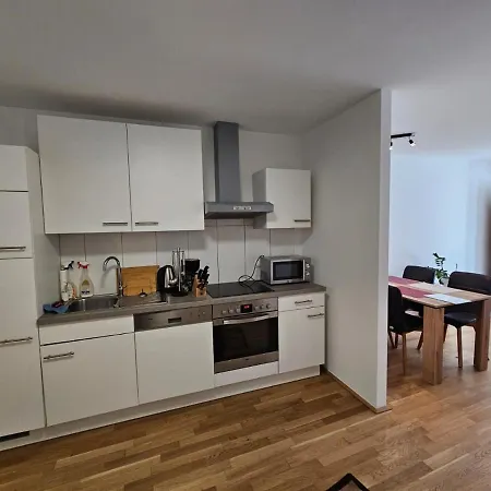 Apartmán Stylish In + 1 Parking Spot *