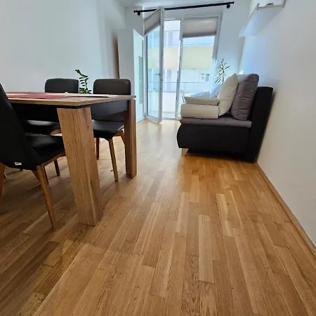 Apartmán Stylish In + 1 Parking Spot *