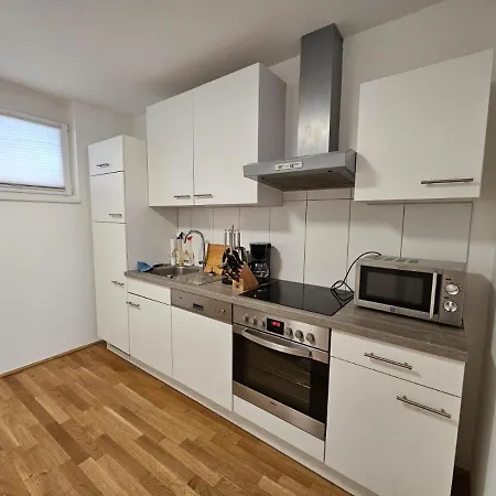 Stylish In + 1 Parking Spot * 因斯布鲁克